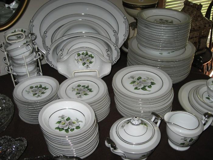 "White Rose" dish set