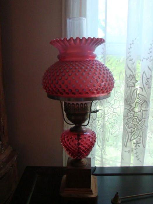 FENTON CRANBERRY LAMP