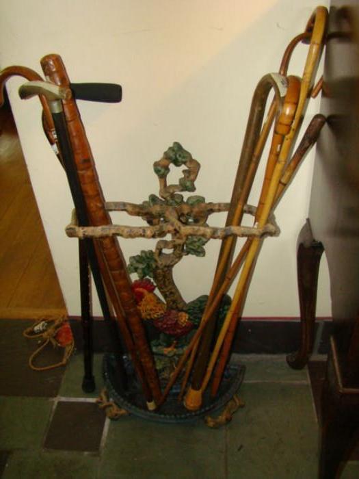 CANE HOLDER