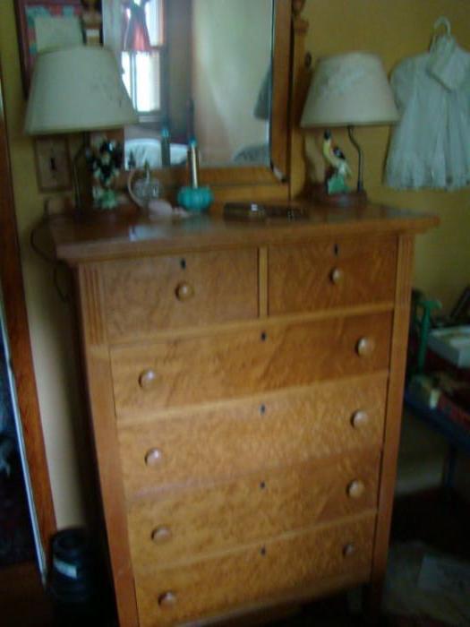 BIRDS EYE MAPLE BEDROOM SET