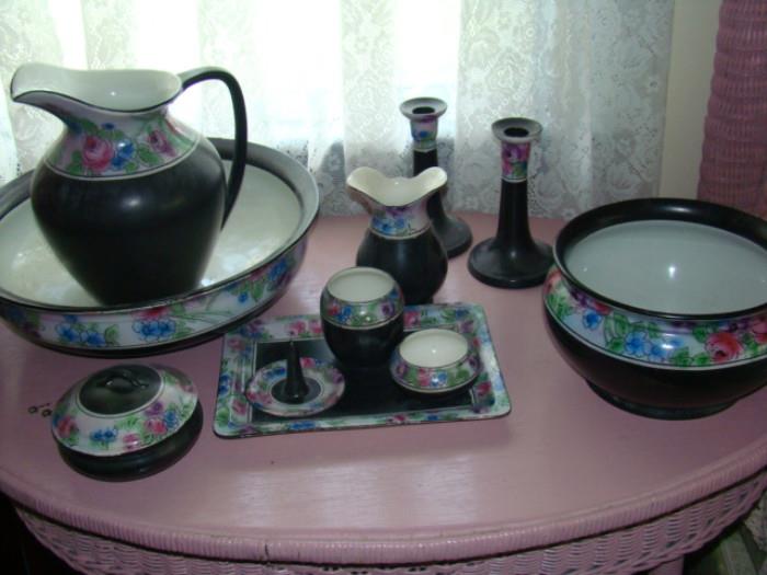 SHELLEY CHAMBER SET