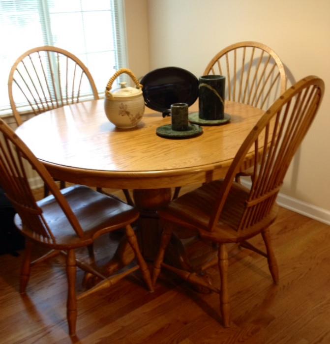 Pedestal Table with 2 leaves & 6 Windsor Chairs