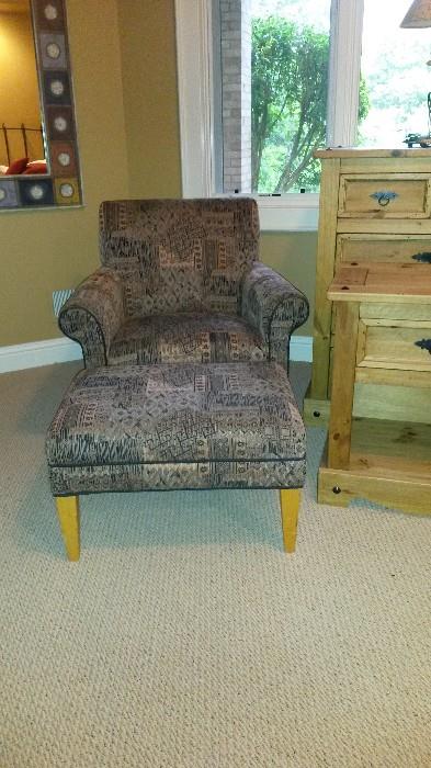 Arm Chair & Ottoman ~ Quality Made!