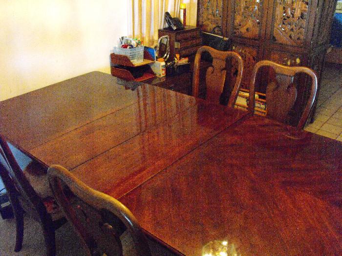 Cherry Wood Dining Table with 4 chairs