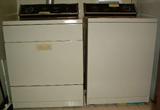 Whirlpool 6cycle Heavy duty dryer Like new