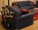 Like New Sealy Sofa & Love seat