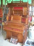 Silver Chimes parlor pump organ