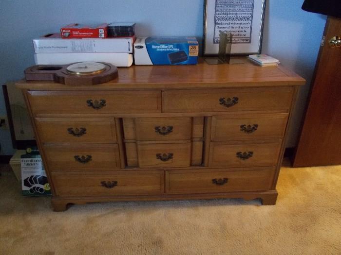 LONG Chest of Drawers - 10 Drawers