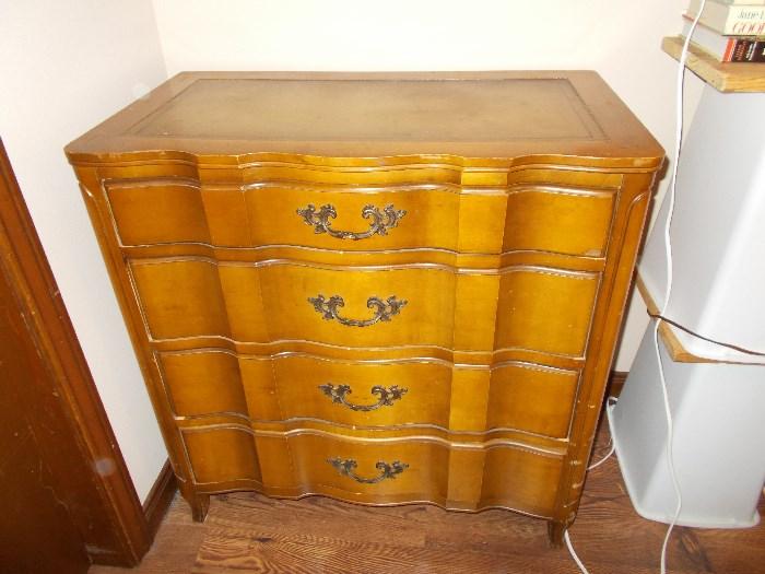 Chest of Drawers (4 Drawers) with Leather Inlay Top