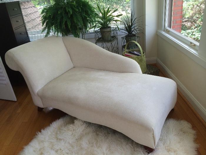 Chaise lounge - this is a LARGE chair 76" long