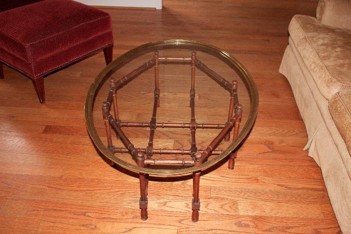 Baker faux bambou brass and glass oval cocktail table