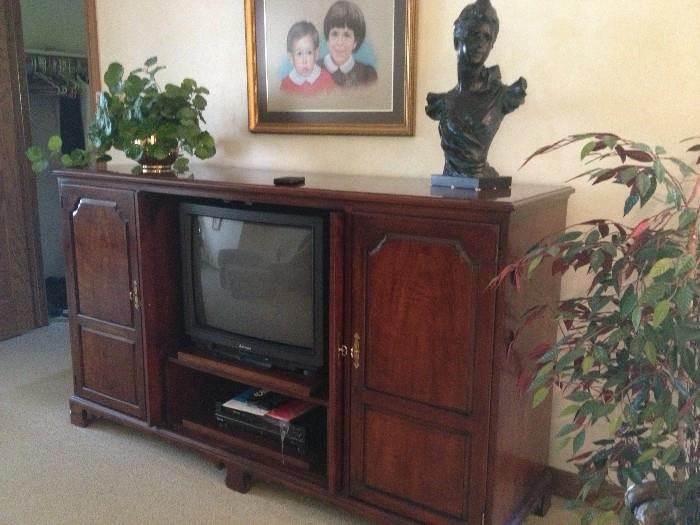TV cabinet by Davis