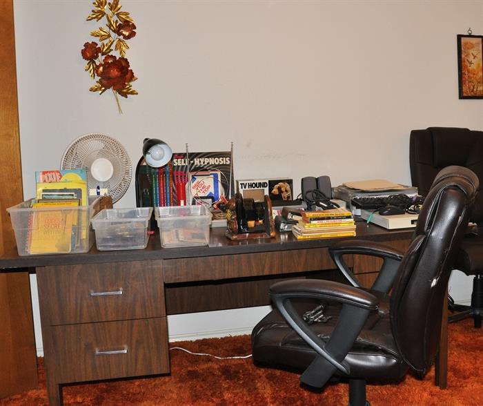One of 2 Office Desk and Chair