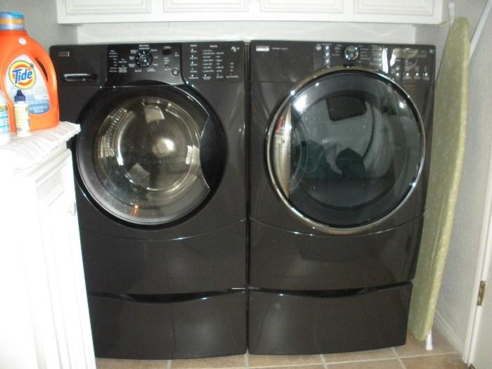 Kenmore Elite Washer & Gas Dryer with stands