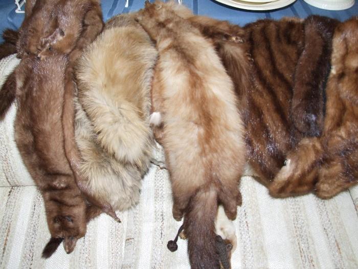 AWESOME SELECTION OF VINTAGE FUR PIECES OF FOX, MINK & MARTEN. GOOD QUALITY!!