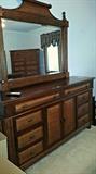 Chest of Drawers with Mirror