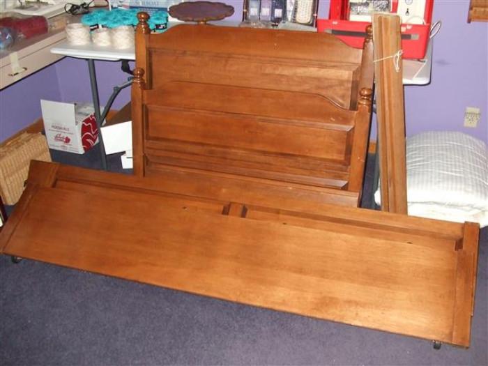 solid maple twin trundle bed extra long