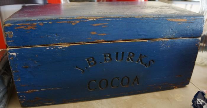Reproduction cocoa box