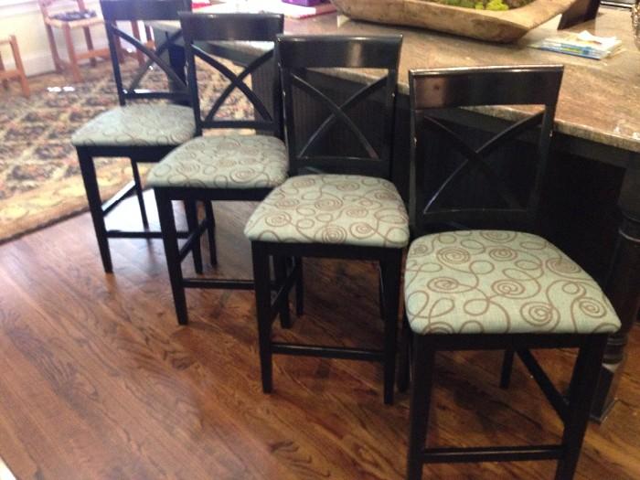 4 nice bar stools