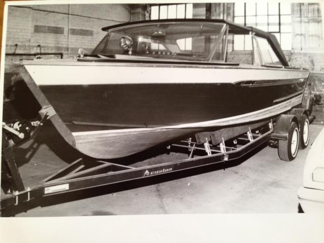 Vintage Mid-Century 1965 Century Coronado, 21'* Chrysler motor*17 hours on motor*Red vinyl interior*Sliding roof-creates half open space*Boat is African mahogany* New carb*