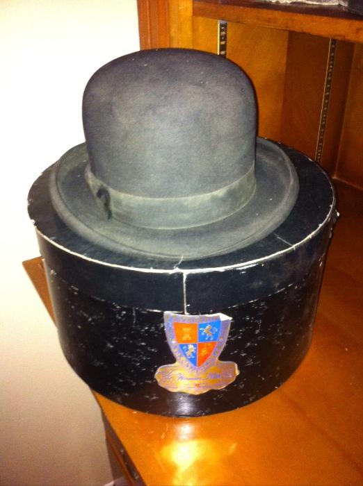 Vintage Wormser bowler hat with box.