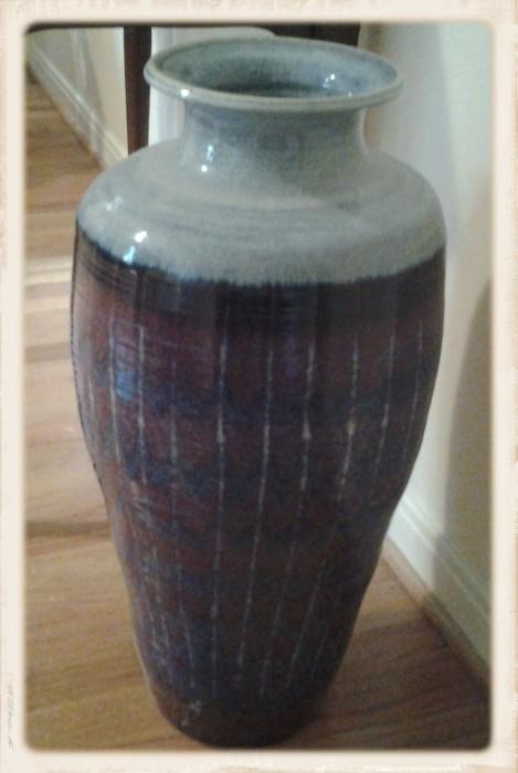 Large ceramic/pottery floor vase