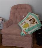 Clean club chair - very good condition!