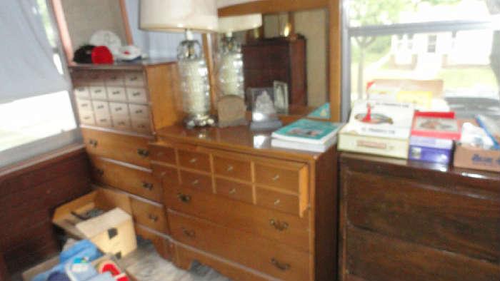dressers, chest of drawers, lamps