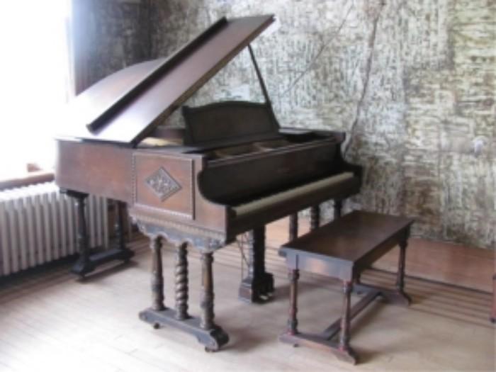 Waltham Baby Grand Piano with Bench