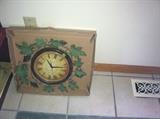 wine grapes accent clock, fully functional 