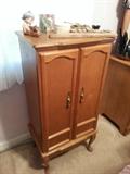 Great jewelry chest
