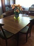 Broyhill Sculptra - Dinning Room Table with Six Chairs - Mid-Century Modern - Mint Condition