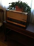 Mid-Century Grundig 2540 Radio made in West Germany- It Works and in great condition