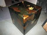 T-32 MtSmith CHINOISE LACQ. CUBE (16x16x19h)