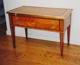 T-2 (Ital) REGENCY OCC.TABLE-
HerringInl.Rswd/tooled leathertop (38x20x26h)