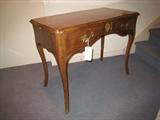 Vintage Fr.Provincial TABLEDESK (38wx20dx30h)