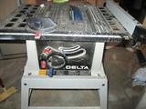 DELTA 10 IN TABLE SAW