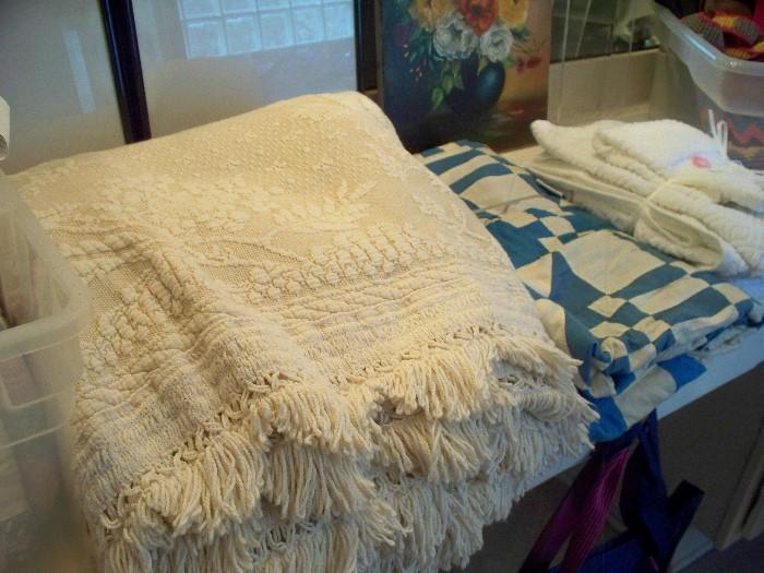 Linens, Bedspreads, Quilts