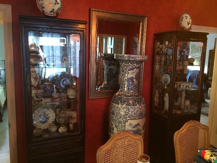 oriental blue and white porcelain 