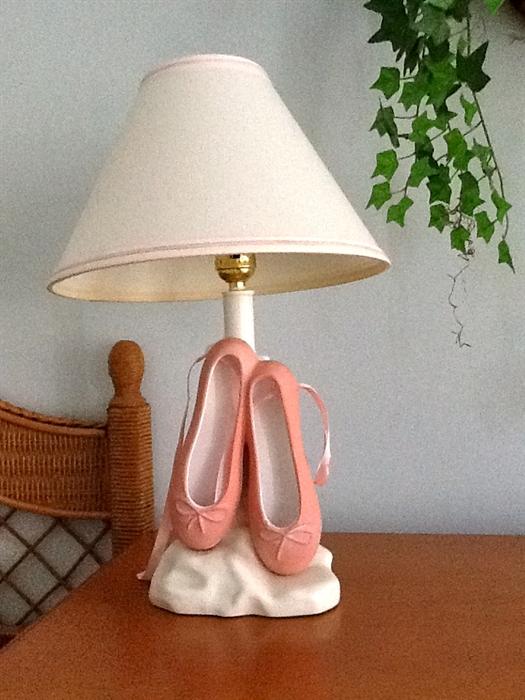 Ballet slipper lamp