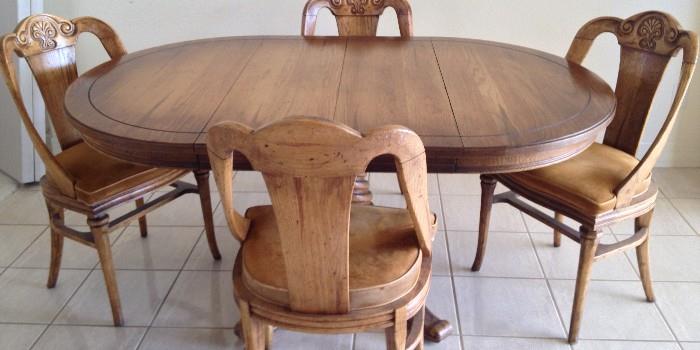 Vintage Jamestown Furniture Co Dining Table w 4 Suede Covered Chairs