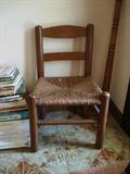 VINTAGE CHILDS RUSH CHAIR