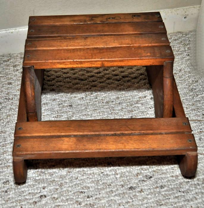 bed stool
