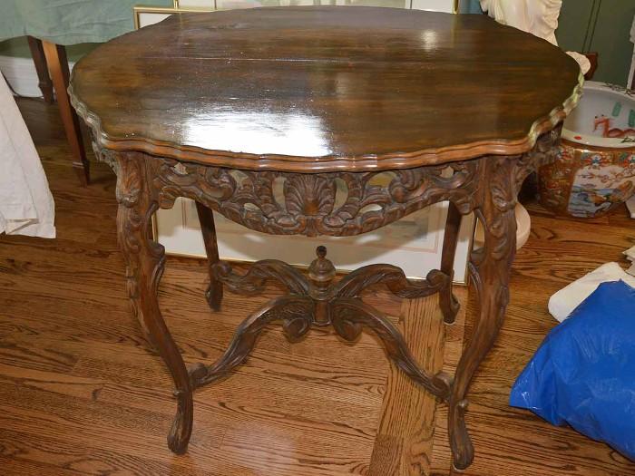 Antique Carved Wood Entry / Console Table - French Provincial (1900's-1950's)