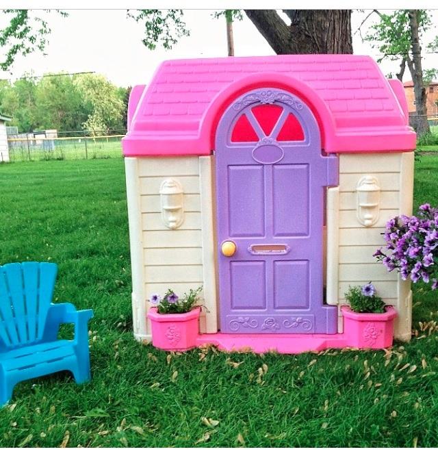 The cutest little playhouse you ever did see!