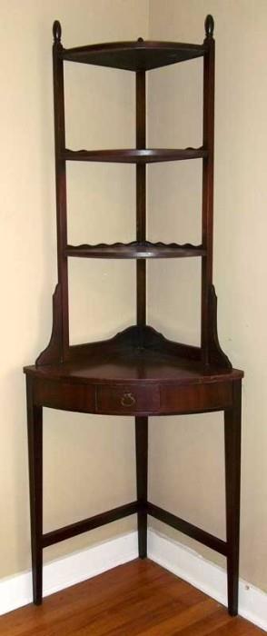 EXCEPTIONAL PERIOD FEDERAL MAHOGANY CORNER CURIO WITH SCALLOPED BORDER SHELVES 