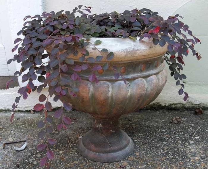 ONE OF A PAIR ~ NICE PATIO PLANTER URNS