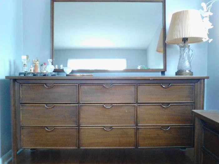 Solid wood dresser with 9 drawers, mirror, cut glass pitcher lamp