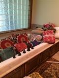                    A variety of decorative pillows