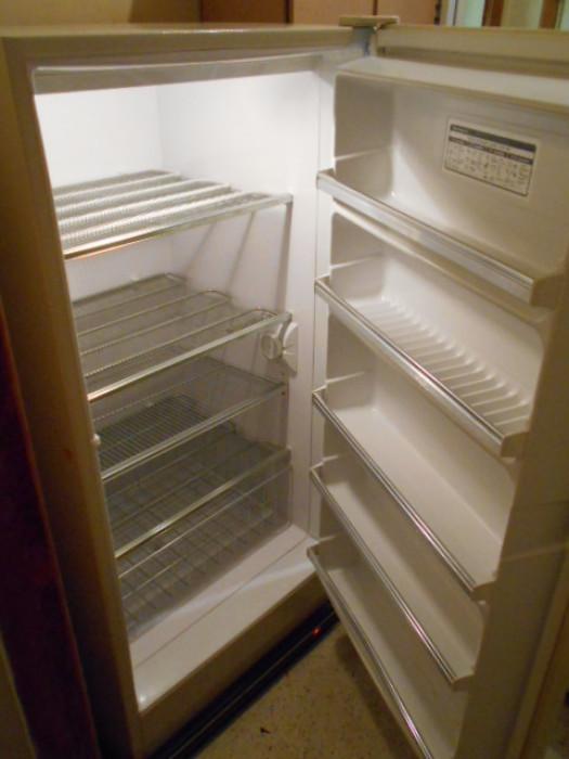 Kenmore 16 sq. ft. Upright Freezer (very clean)